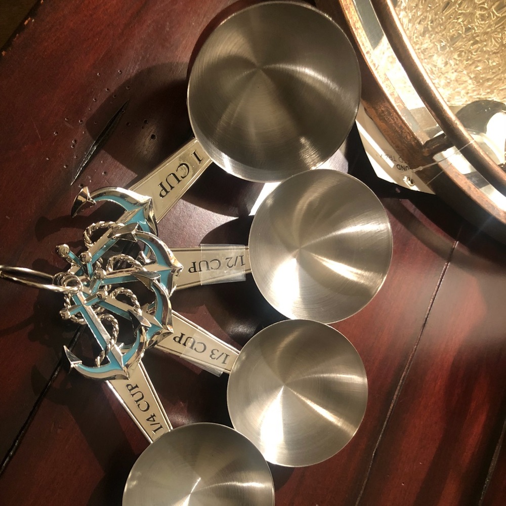 Stackable stainless steel measuring cups